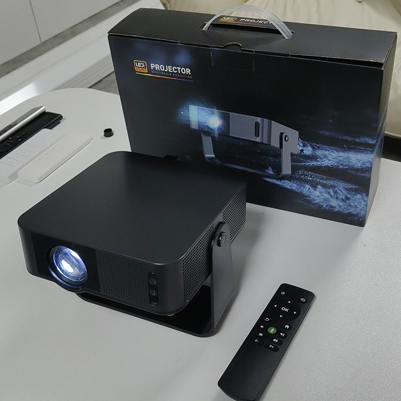 AI Smart 8500 Lumens Z6 Mini P - đánh giá và giá Auto Focus Keystone Correction Projector