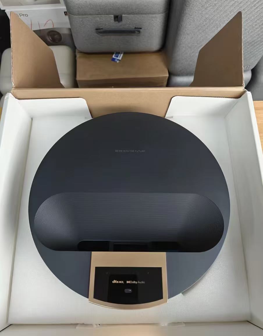 U5000 Ultra Short Throw Laser  - đánh giá và giá Ultra Short Throw Laser Projector 4K