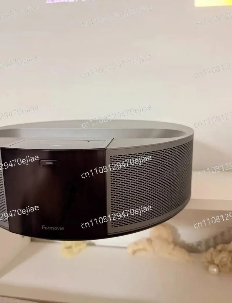 R1 Ultra Short Throw Laser TV  - đánh giá và giá Ultra Short Throw Laser Projector 4K